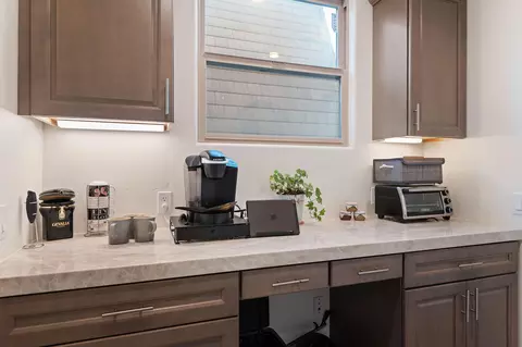 Kitchen - 5306 Sandpiper Way, Oxnard, CA 93035 photo 4 of 4