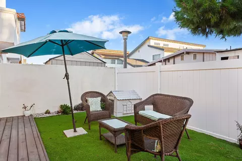 Exterior - 5306 Sandpiper Way, Oxnard, CA 93035 photo 6 of 8