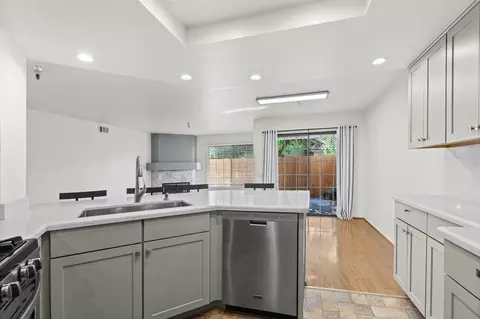 Kitchen - 1496 Aarhus Dr UNIT C, Solvang, CA 93463 photo 3 of 4