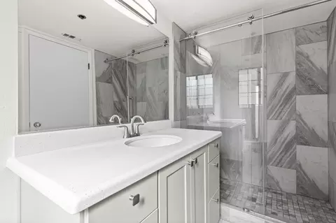 Bath - 1496 Aarhus Dr UNIT C, Solvang, CA 93463 photo 1 of 2