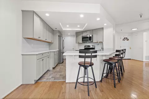 Kitchen - 1496 Aarhus Dr UNIT C, Solvang, CA 93463 photo 4 of 4