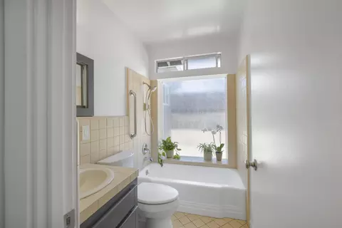 Bath - 4068 Draco Dr, Lompoc, CA 93436 photo 1 of 4