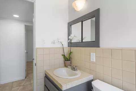 Bath - 4068 Draco Dr, Lompoc, CA 93436 photo 2 of 4
