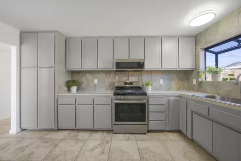 Kitchen - 4068 Draco Dr, Lompoc, CA 93436 photo 2 of 2