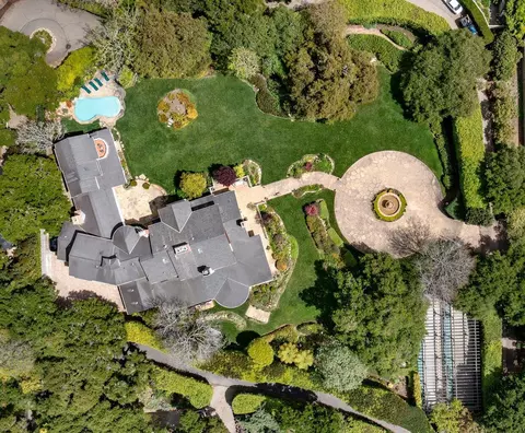View/Area - 240 Miramar Ave, Montecito, CA 93108 photo 2 of 3
