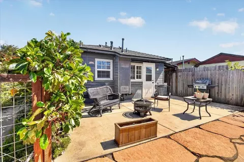 Exterior - 235 N C St, Lompoc, CA 93436 photo 3 of 9