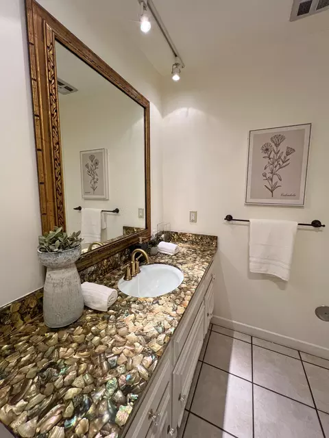 Bath - 1930 N Jameson Ln UNIT B, Montecito, CA 93108 photo 3 of 3