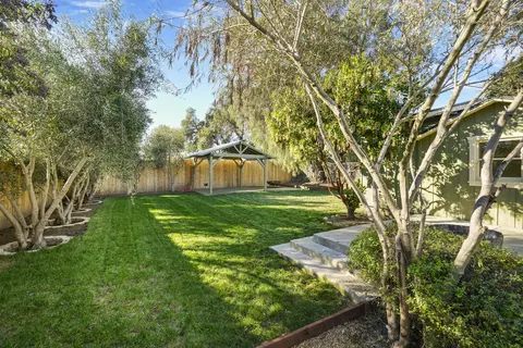 Exterior - 533 Pine St, Solvang, CA 93463 photo 6 of 10
