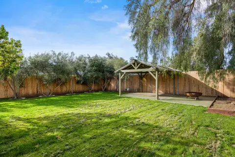 Exterior - 533 Pine St, Solvang, CA 93463 photo 7 of 10
