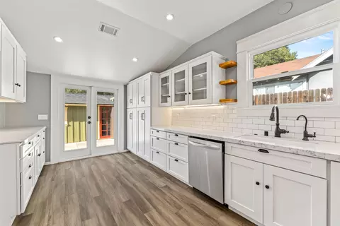 Kitchen - 533 Pine St, Solvang, CA 93463 photo 3 of 3