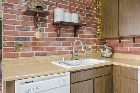 Kitchen - 265 Burton Mesa Blvd #B, Lompoc, CA 93436 photo 3 of 4