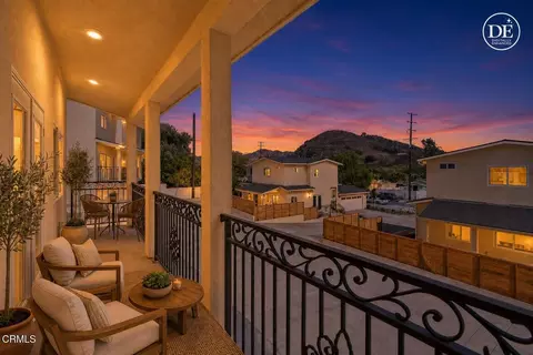 Exterior - 923 Main St, Piru, CA 93040 photo 3 of 6