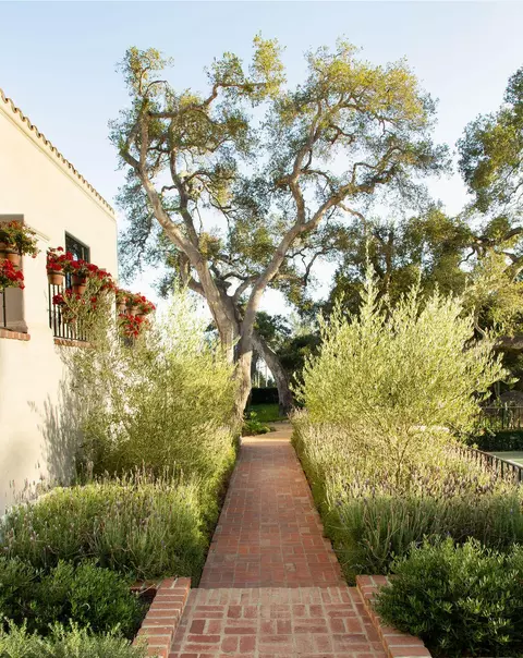Exterior - 680 Buena Vista Dr, Montecito, CA 93108 photo 13 of 13