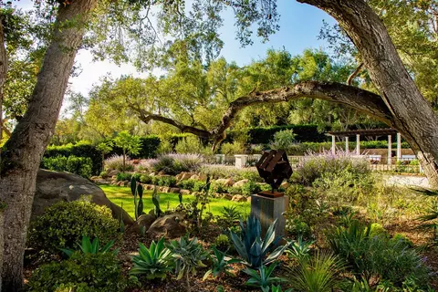 Exterior - 680 Buena Vista Dr, Montecito, CA 93108 photo 6 of 13
