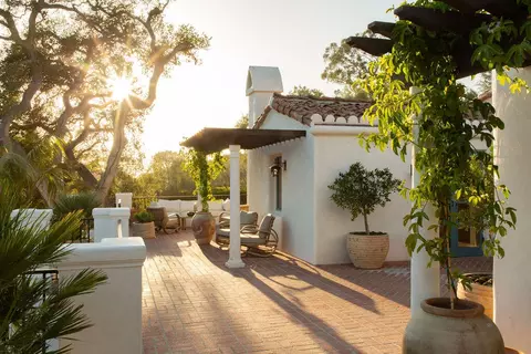 Exterior - 680 Buena Vista Dr, Montecito, CA 93108 photo 9 of 13