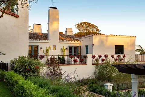 Exterior - 680 Buena Vista Dr, Montecito, CA 93108 photo 7 of 13
