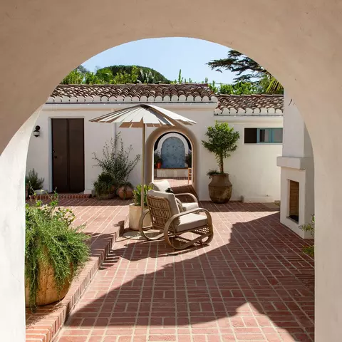 Exterior - 680 Buena Vista Dr, Montecito, CA 93108 photo 10 of 13