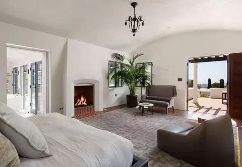Bedroom - 680 Buena Vista Dr, Montecito, CA 93108 photo 1 of 2