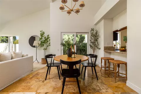 Dining - 901 Ruby Ave, Ventura, CA 93004 photo 1 of 4