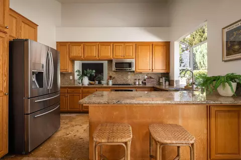 Kitchen - 901 Ruby Ave, Ventura, CA 93004 photo 2 of 2