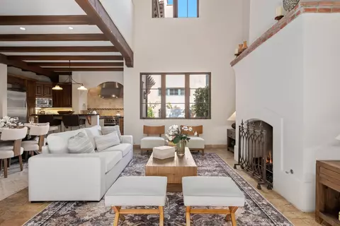 618 Anacapa St #5, Santa Barbara, CA 93101