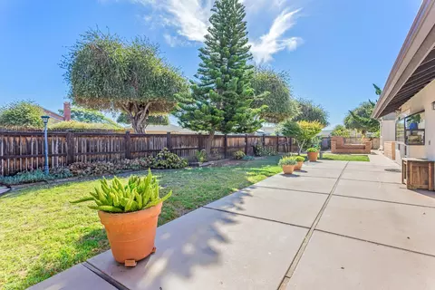 Exterior - 449 Pacific Oaks Rd, Goleta, CA 93117 photo 5 of 9