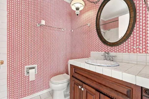 Bath - 1690 Juniper Ave, Solvang, CA 93463 photo 3 of 4