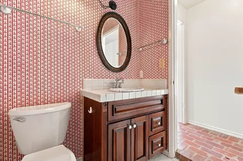 Bath - 1690 Juniper Ave, Solvang, CA 93463 photo 4 of 4