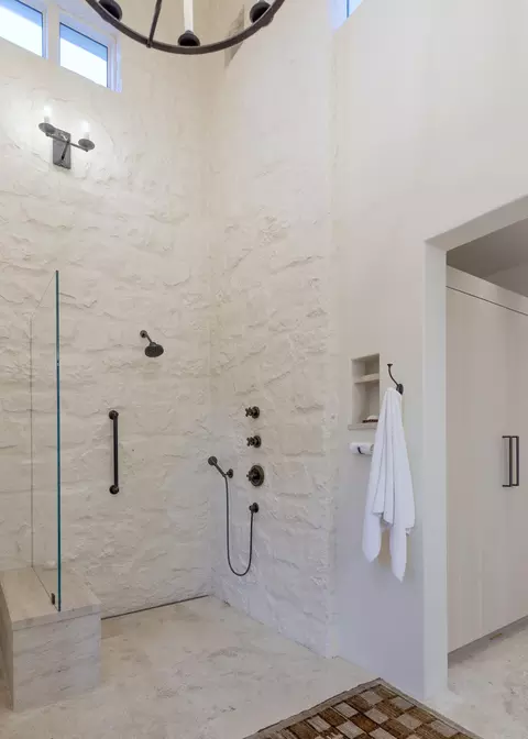 Bath - 2069 China Flat Rd, Montecito, CA 93108 photo 3 of 4