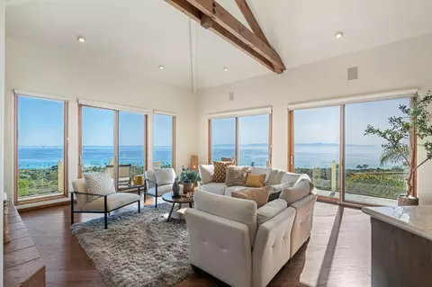 1640 La Vista Del Oceano Dr, Santa Barbara, CA 93109