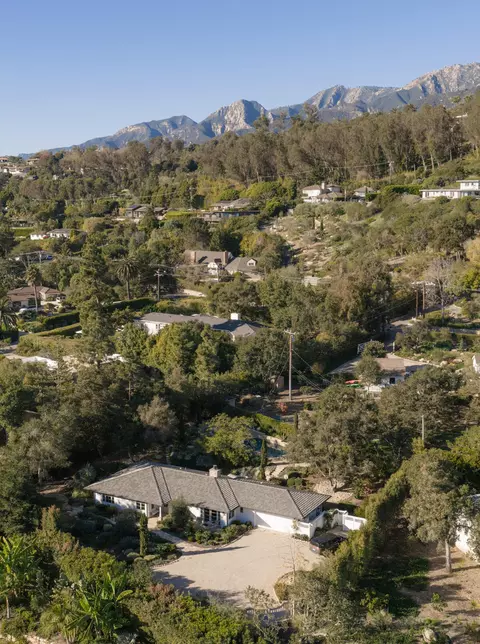 View/Area - 830 Summit Rd, Santa Barbara, CA 93108 photo 1 of 4