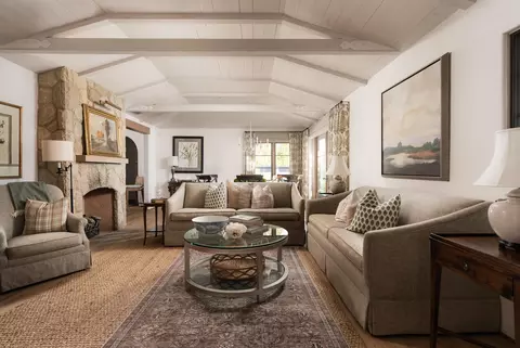 Living - 830 Summit Rd, Santa Barbara, CA 93108 photo 1 of 3
