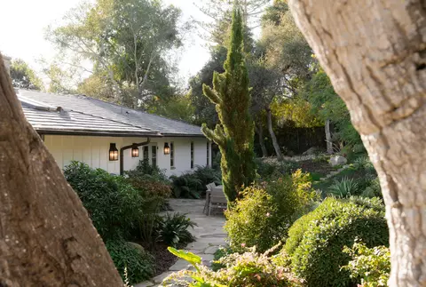 Exterior - 830 Summit Rd, Santa Barbara, CA 93108 photo 10 of 11