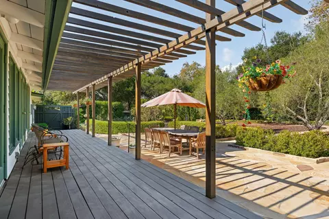 Exterior - 24 La Vuelta Rd, Montecito, CA 93108 photo 7 of 12