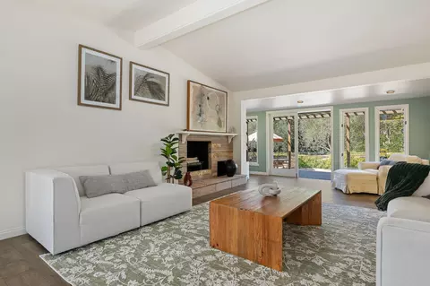 Living - 24 La Vuelta Rd, Montecito, CA 93108 photo 3 of 4