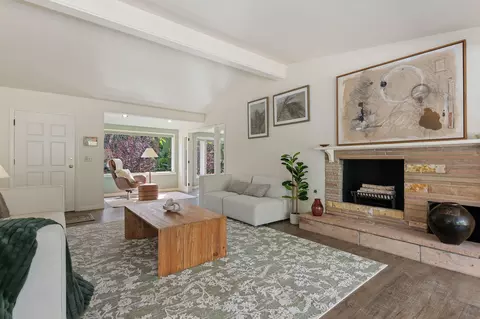 Living - 24 La Vuelta Rd, Montecito, CA 93108 photo 2 of 4