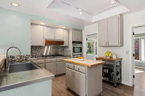 Kitchen - 24 La Vuelta Rd, Montecito, CA 93108 photo 3 of 5