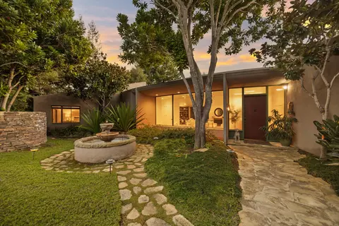 Exterior - 2141 Ten Acre Rd, Montecito, CA 93108 photo 2 of 8