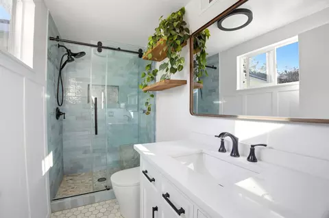 Bath - 5805 Berkeley Rd, Goleta, CA 93117 photo 1 of 1