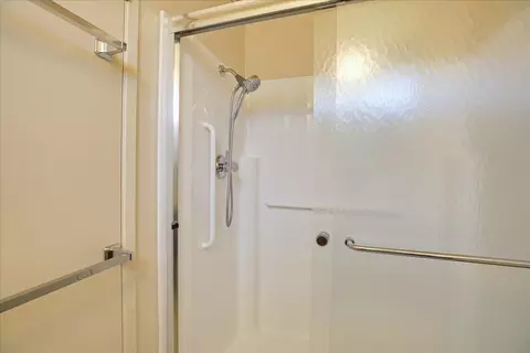 Bath - 604 Dara Rd, Goleta, CA 93117 photo 3 of 5