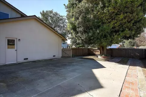 Exterior - 604 Dara Rd, Goleta, CA 93117 photo 15 of 16