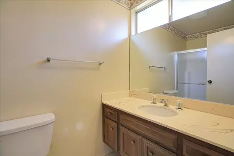 Bath - 604 Dara Rd, Goleta, CA 93117 photo 2 of 5