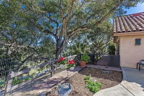 Exterior - 665 Hillside Dr, Solvang, CA 93463 photo 4 of 7