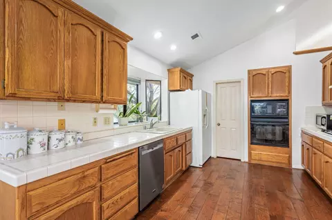Kitchen - 665 Hillside Dr, Solvang, CA 93463 photo 3 of 3
