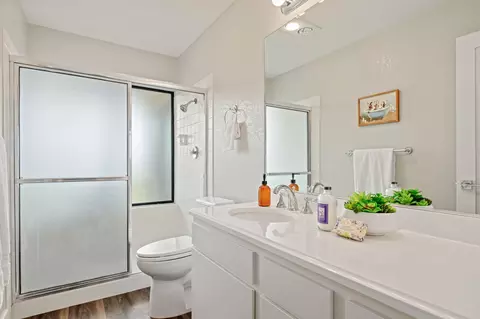Bath - 3375 Foothill Rd #921, Carpinteria, CA 93013 photo 2 of 2
