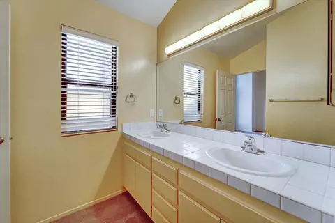 Bath - 4501 Carpinteria #C, Carpinteria, CA 93013 photo 2 of 8