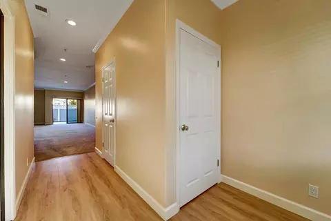 Entry Way - 4501 Carpinteria #C, Carpinteria, CA 93013 photo 4 of 6