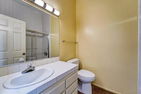 Bath - 4501 Carpinteria #C, Carpinteria, CA 93013 photo 5 of 8