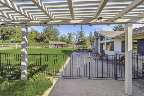 Exterior - 926 Ranch View Ln, Solvang, CA 93463 photo 10 of 11