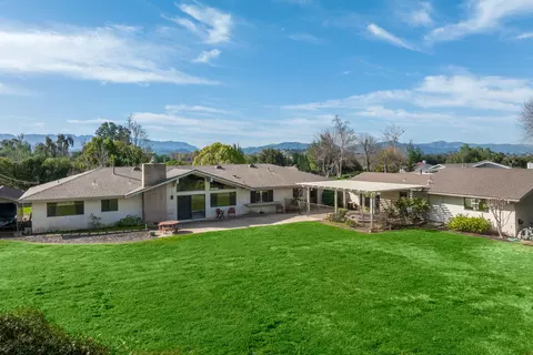 926 Ranch View Ln, Solvang, CA 93463